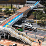 Habilitan puente peatonal en la avenida Boyacá frente al centro comercial El Edén, en Bogotá